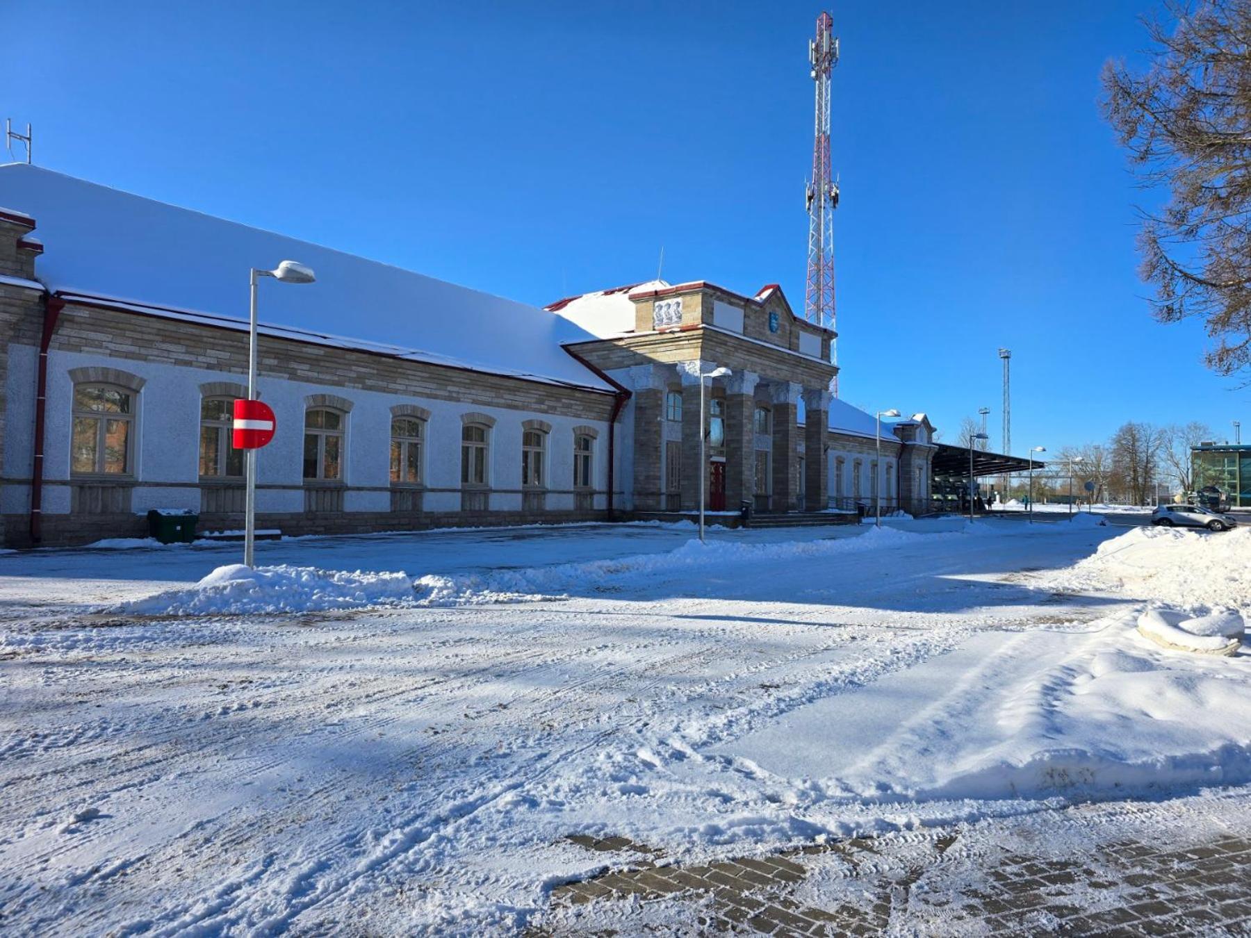 Madise Avenue Apartment